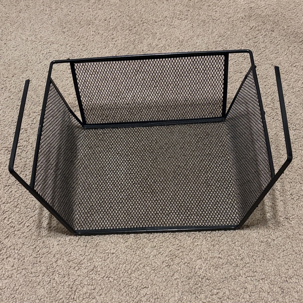 Metal Under Shelf Storage Basket